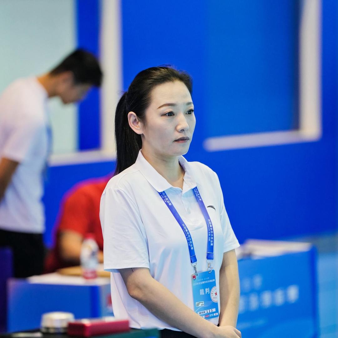合体之星游泳俱乐部