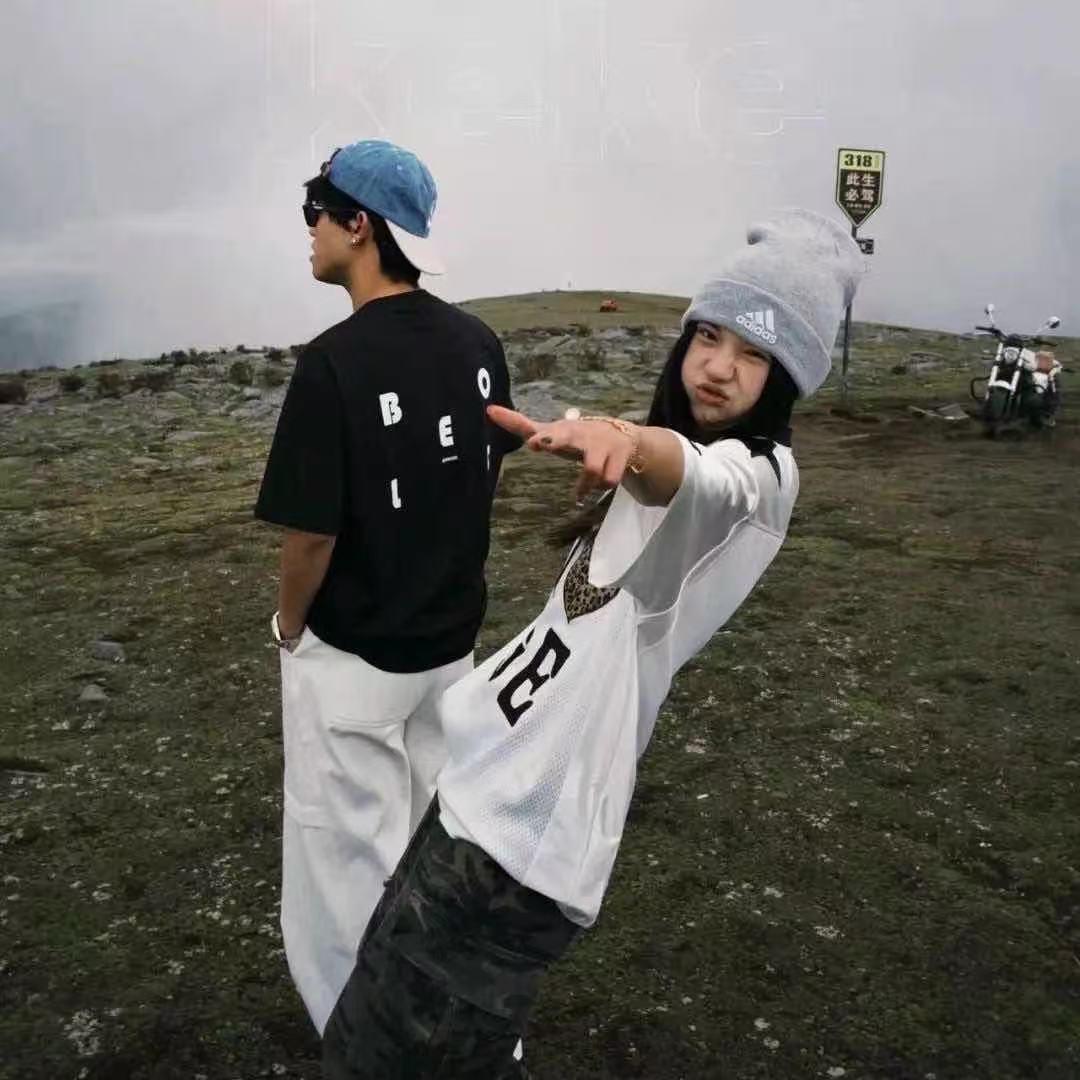 思雨.