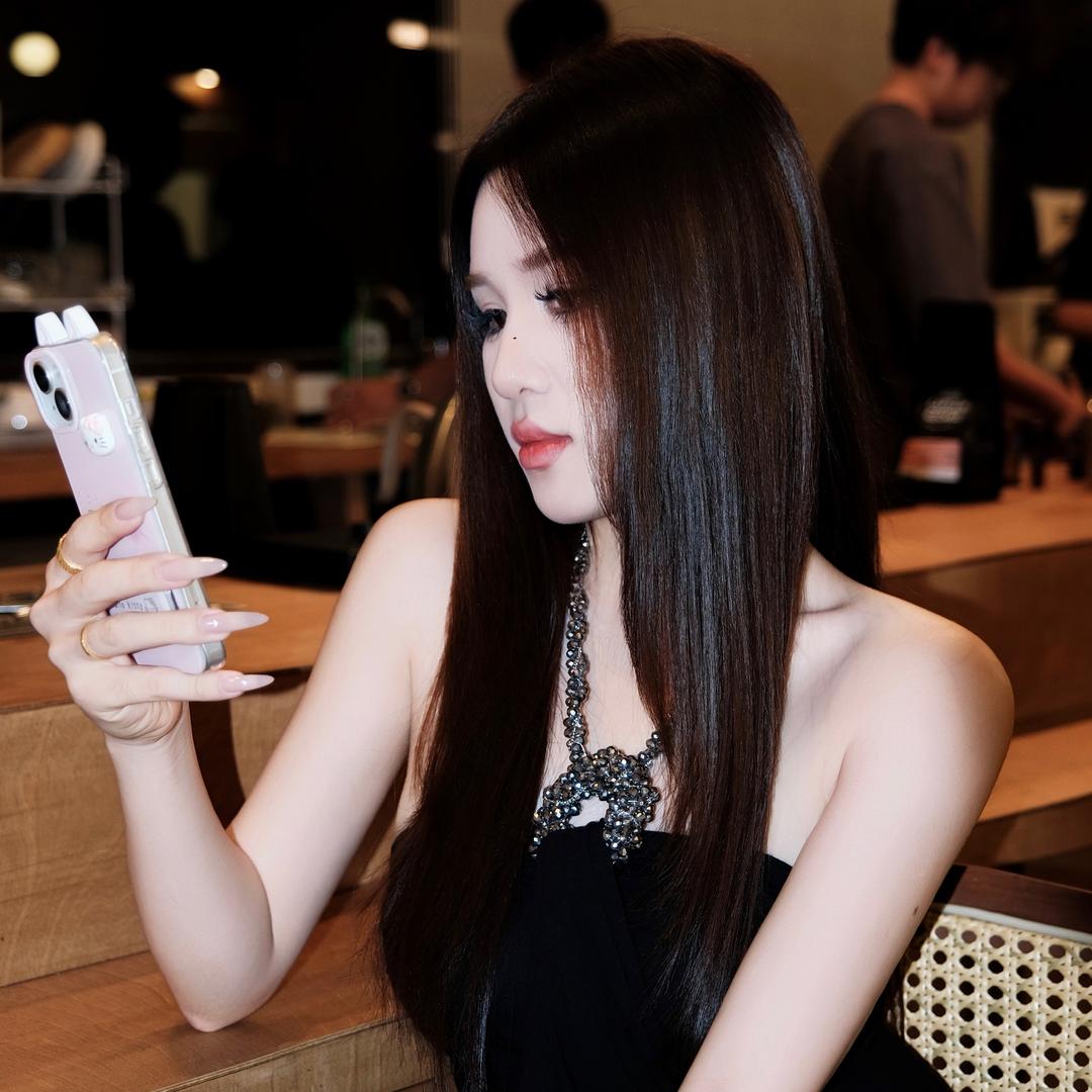 梁美颖子-