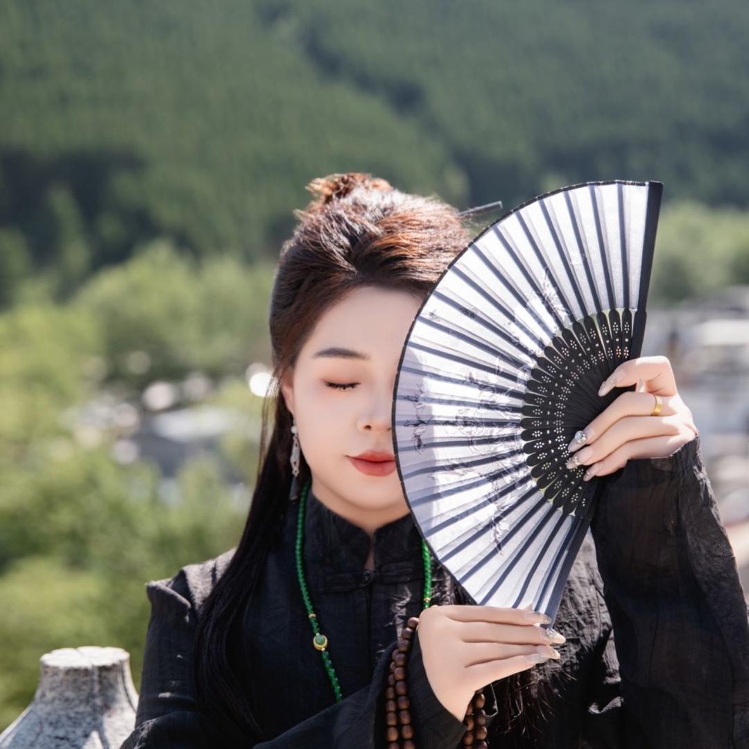 微甜慕蓝卡•主理人