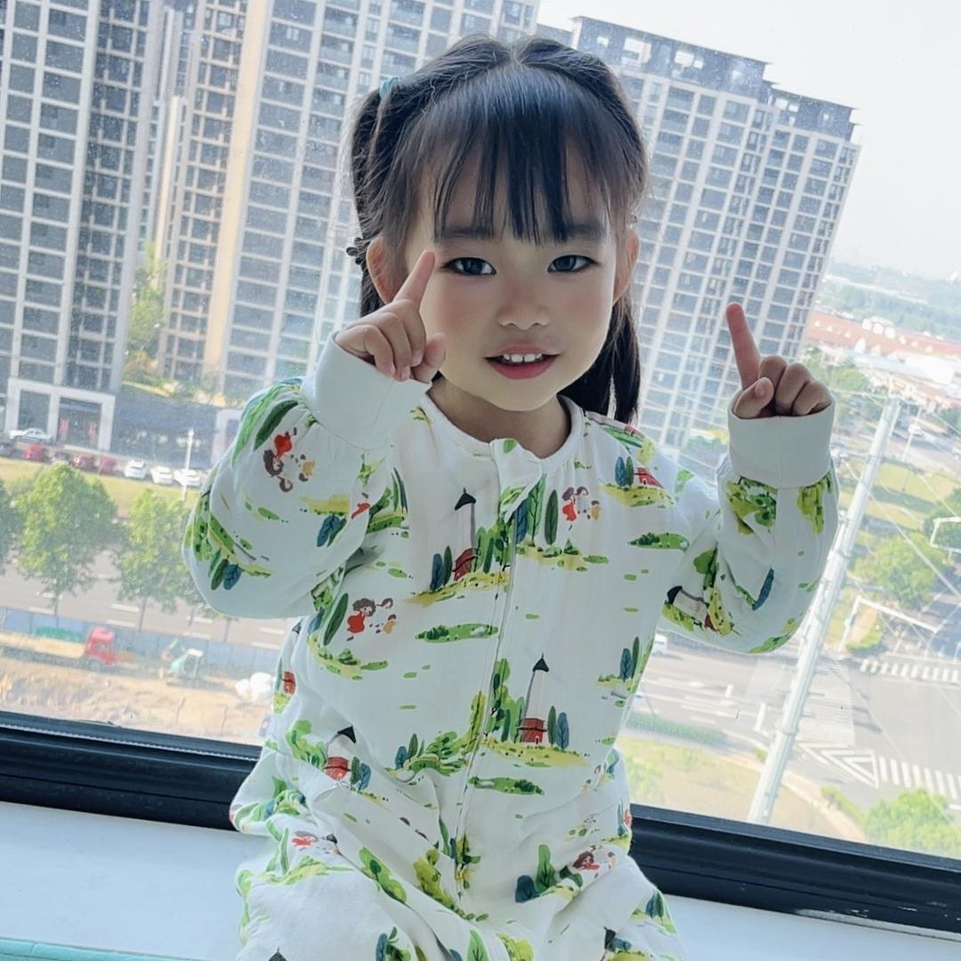 兴概念童装精品店