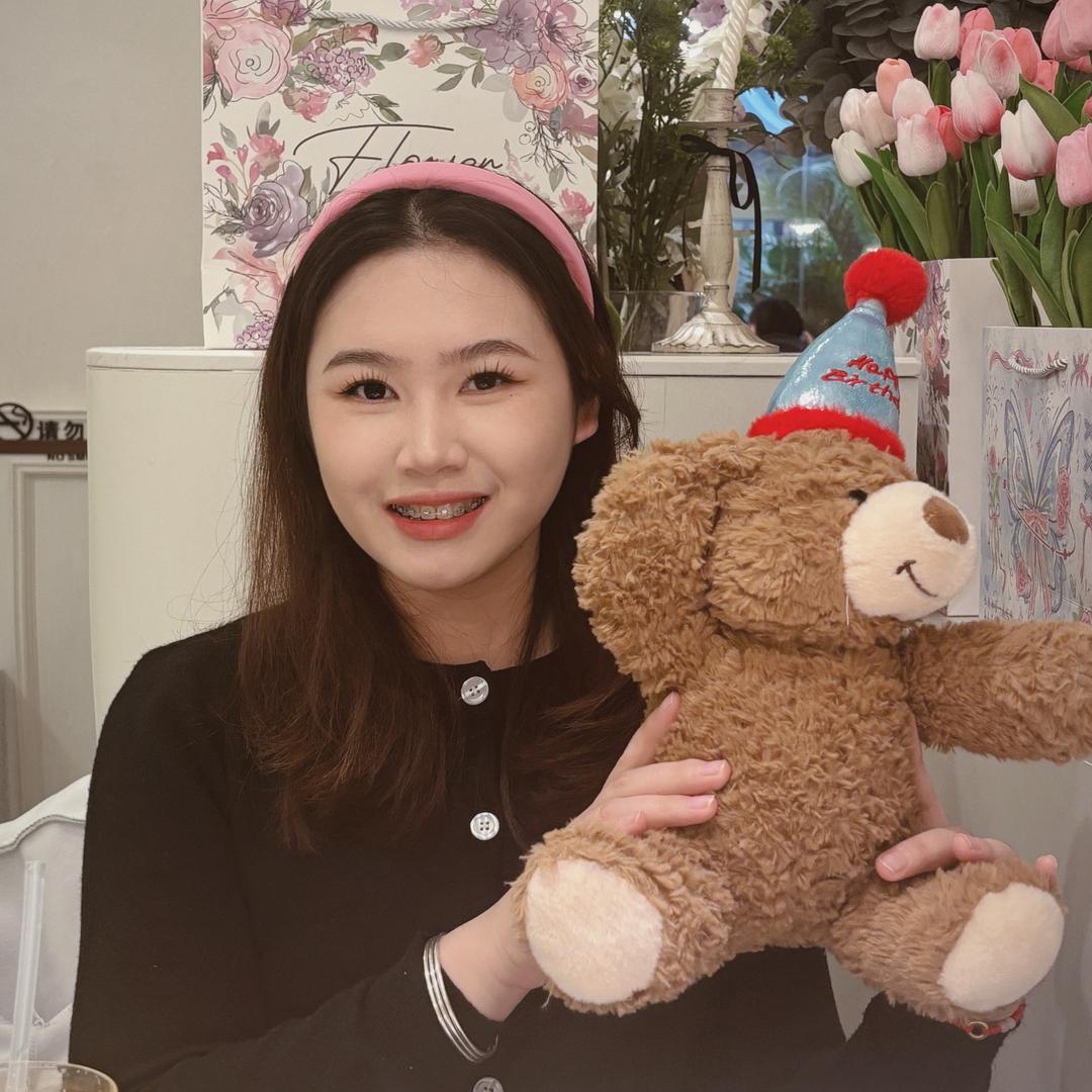 班主任何小妮老师