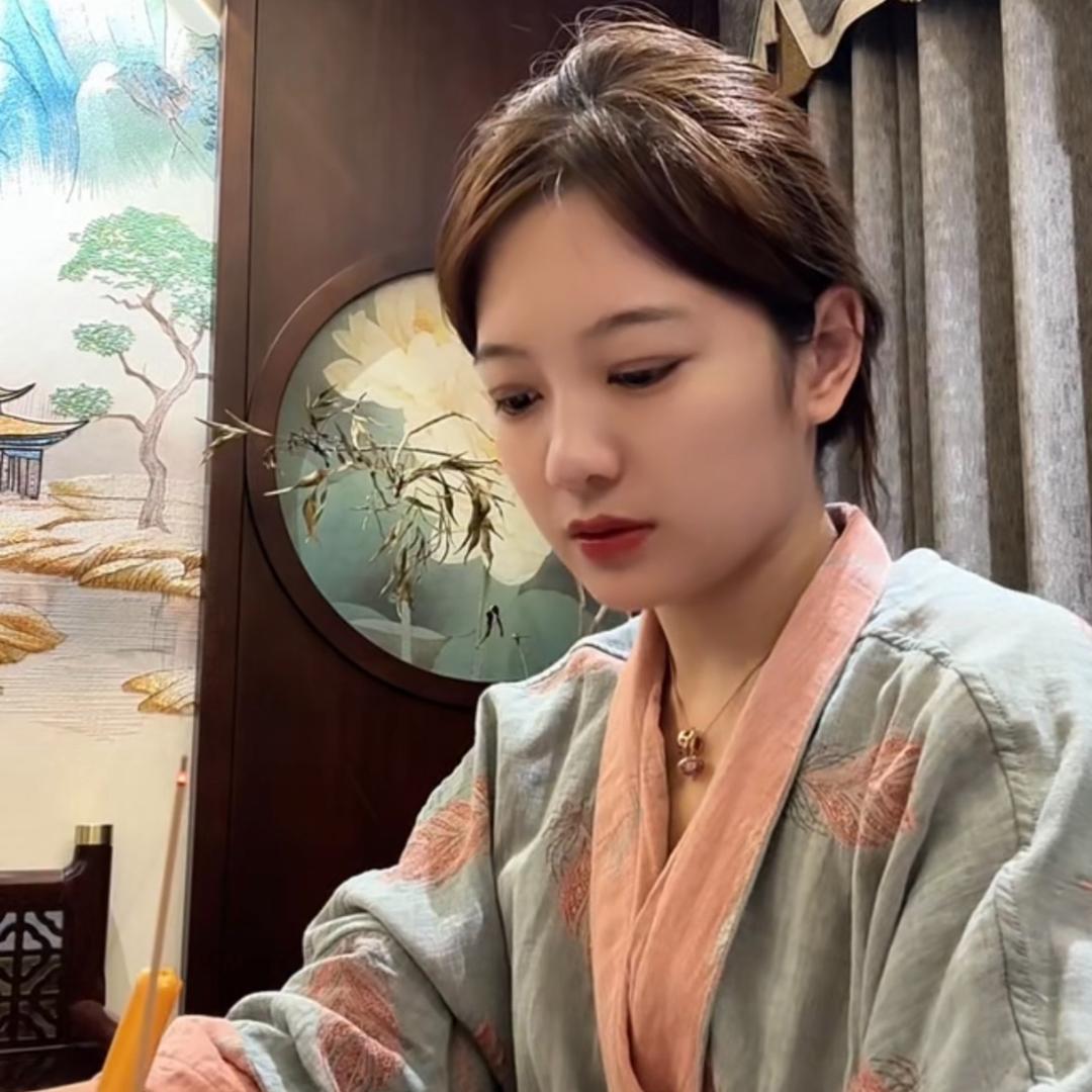 阔姐姐刺绣背景墙（全国包铺贴）