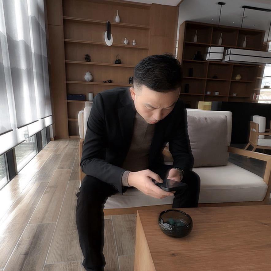 打理酒店的麦克