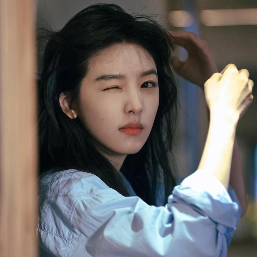 Rm-章若楠