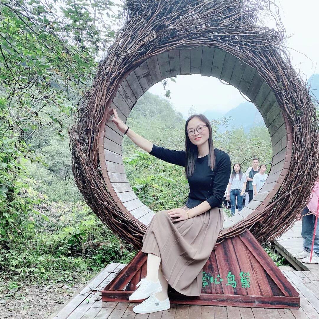 爱跳舞💃的娟子