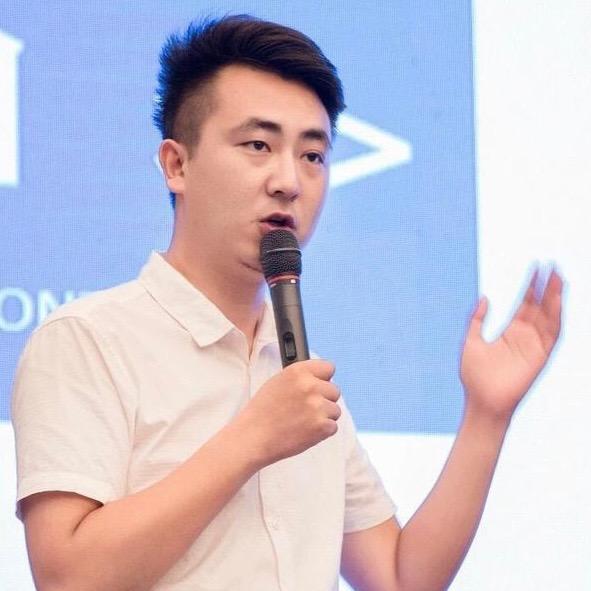 陈老师到处跑