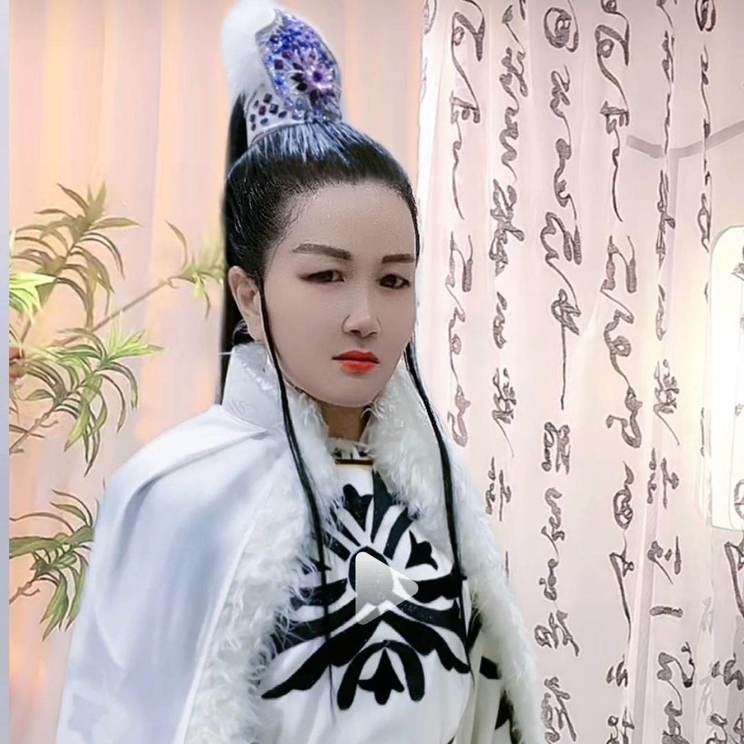 月儿！花好月圆