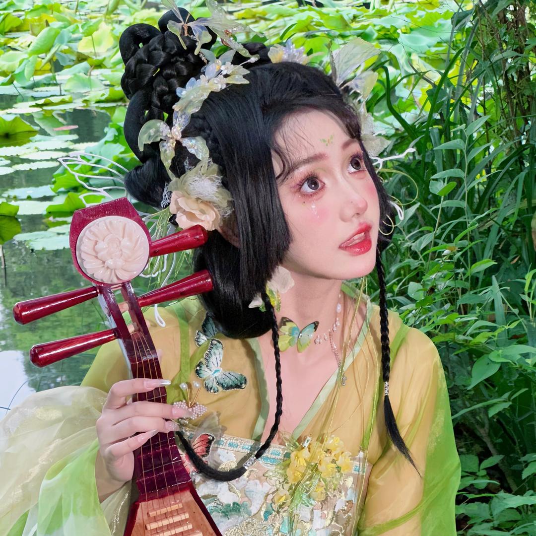南浔化妆师桃子