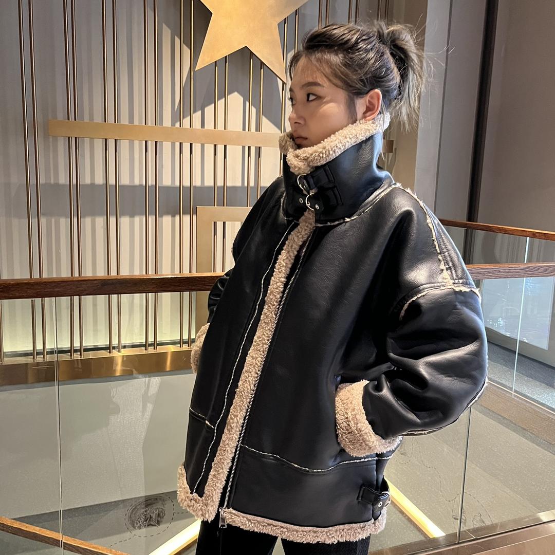 迈沃女装穿搭