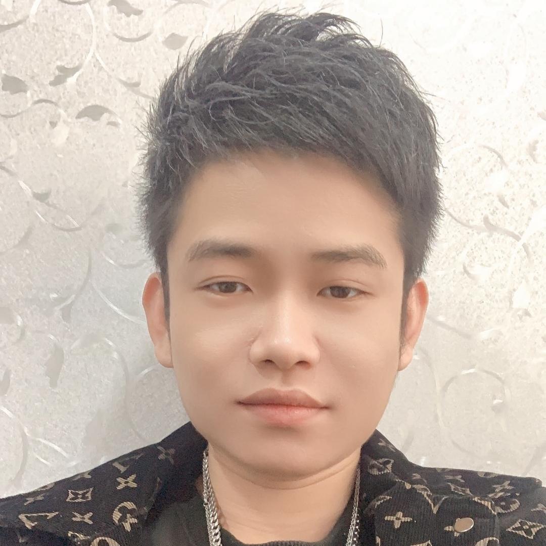 Dj 阿龙