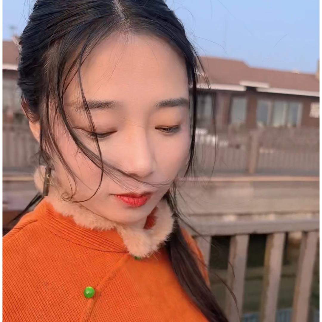 爱唱老歌的小桃红