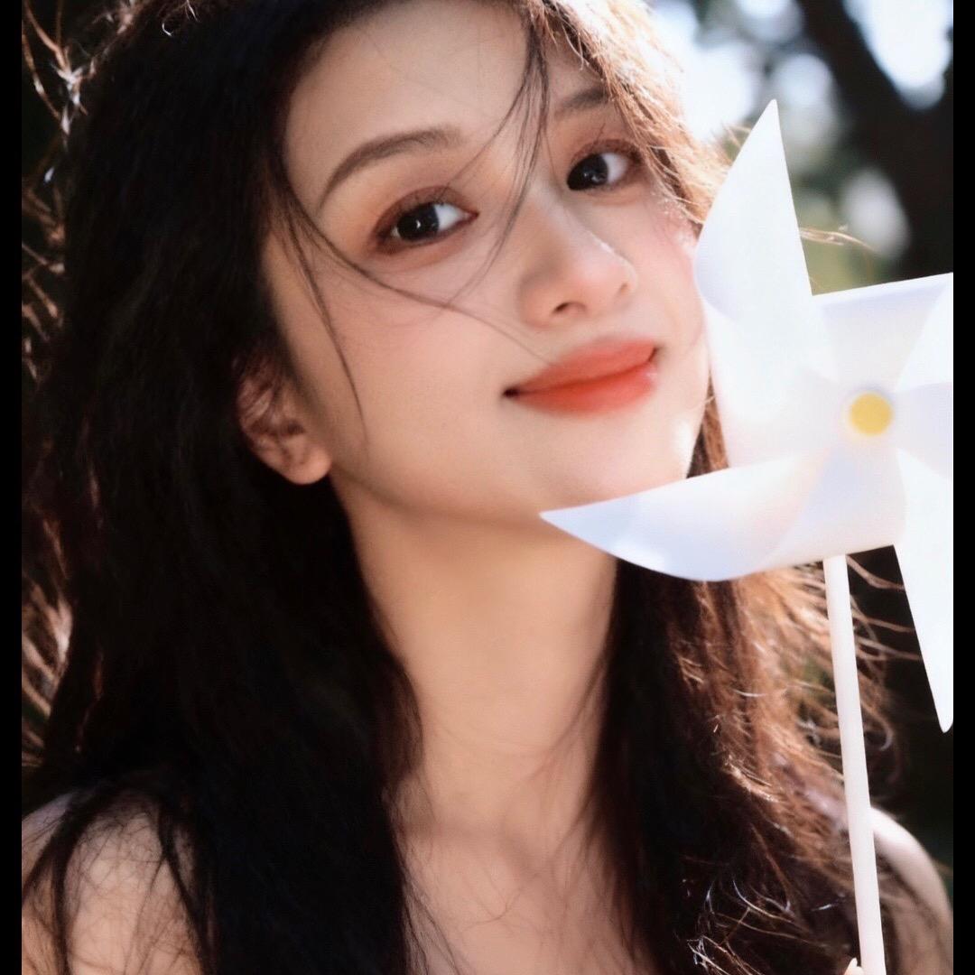 Zh༆ū༊俊yī༃ng༄༅