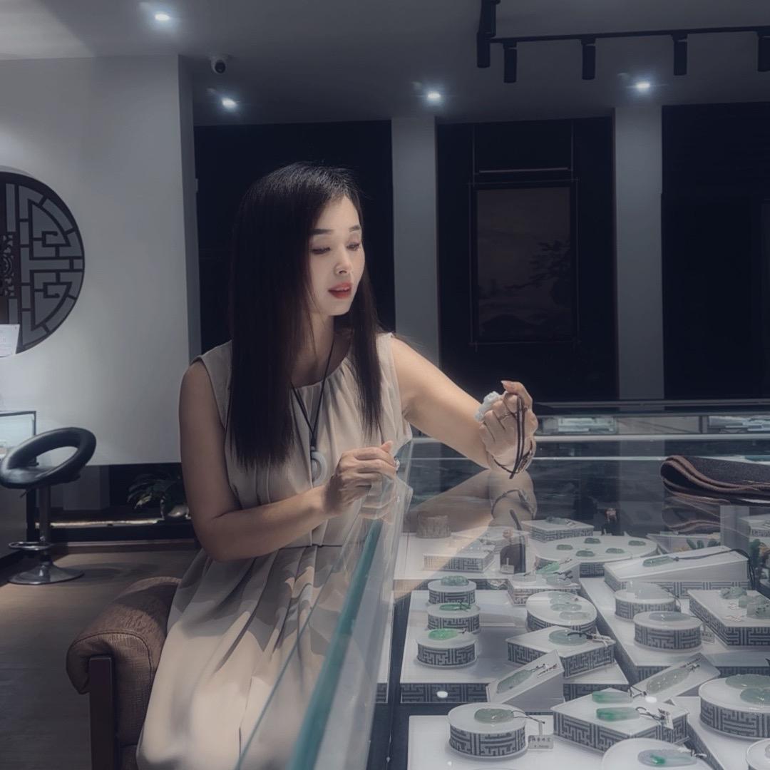 🦋碎银💰降万物W ^👊