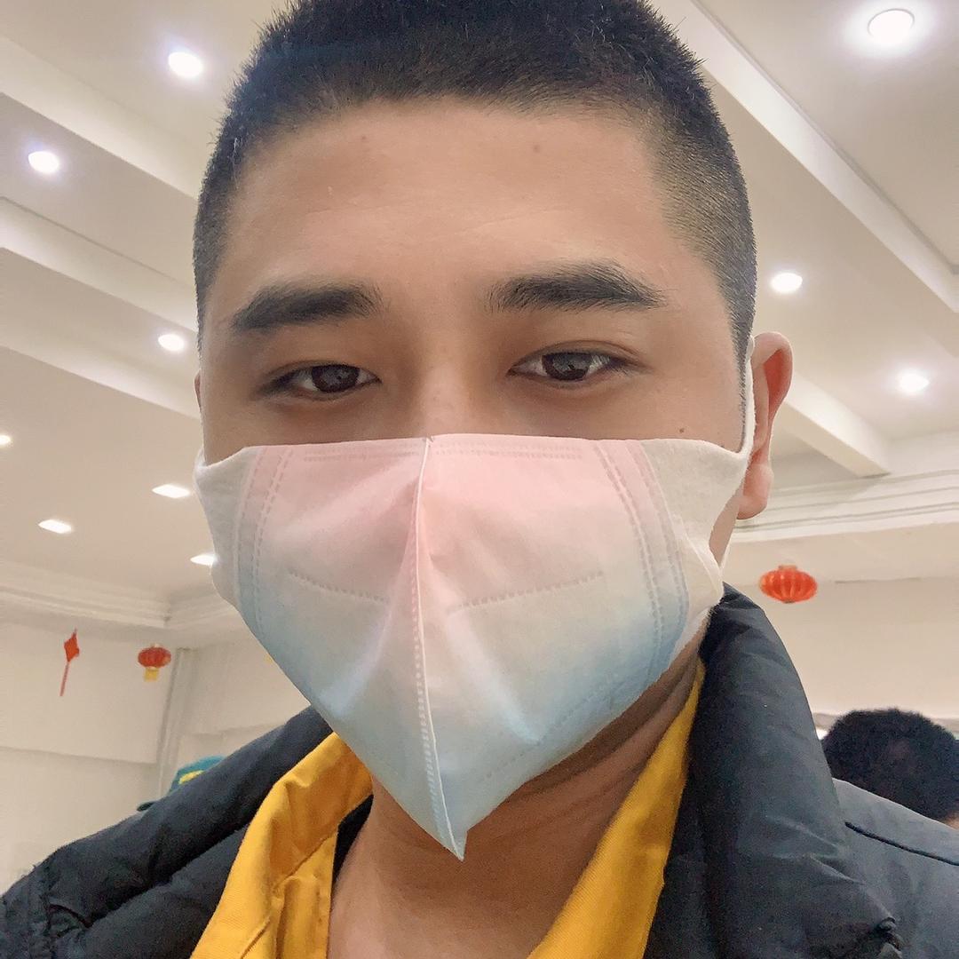 侯东华