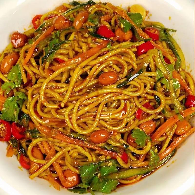 开发区卖拌粉拌面的小张