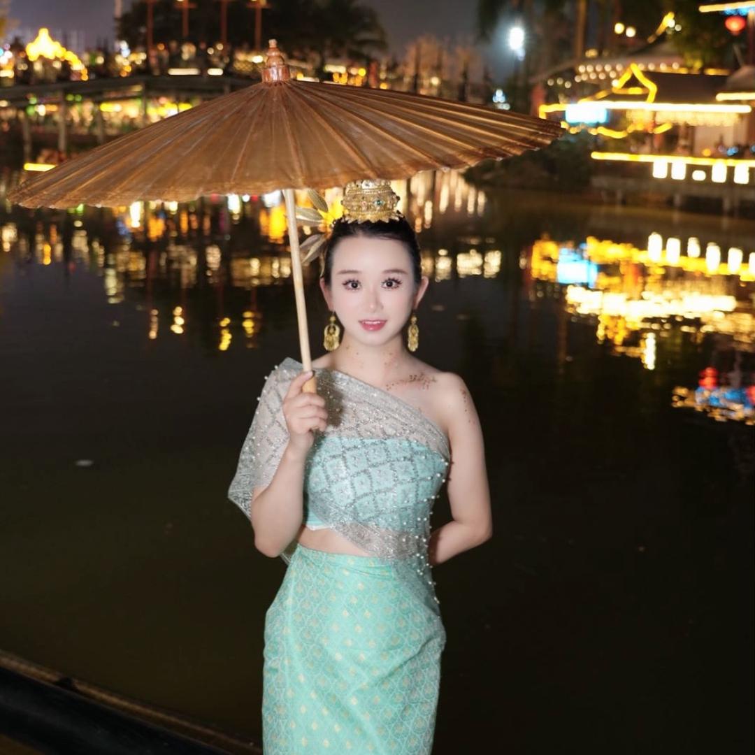 总有人间一兩风.填我十万八千梦
