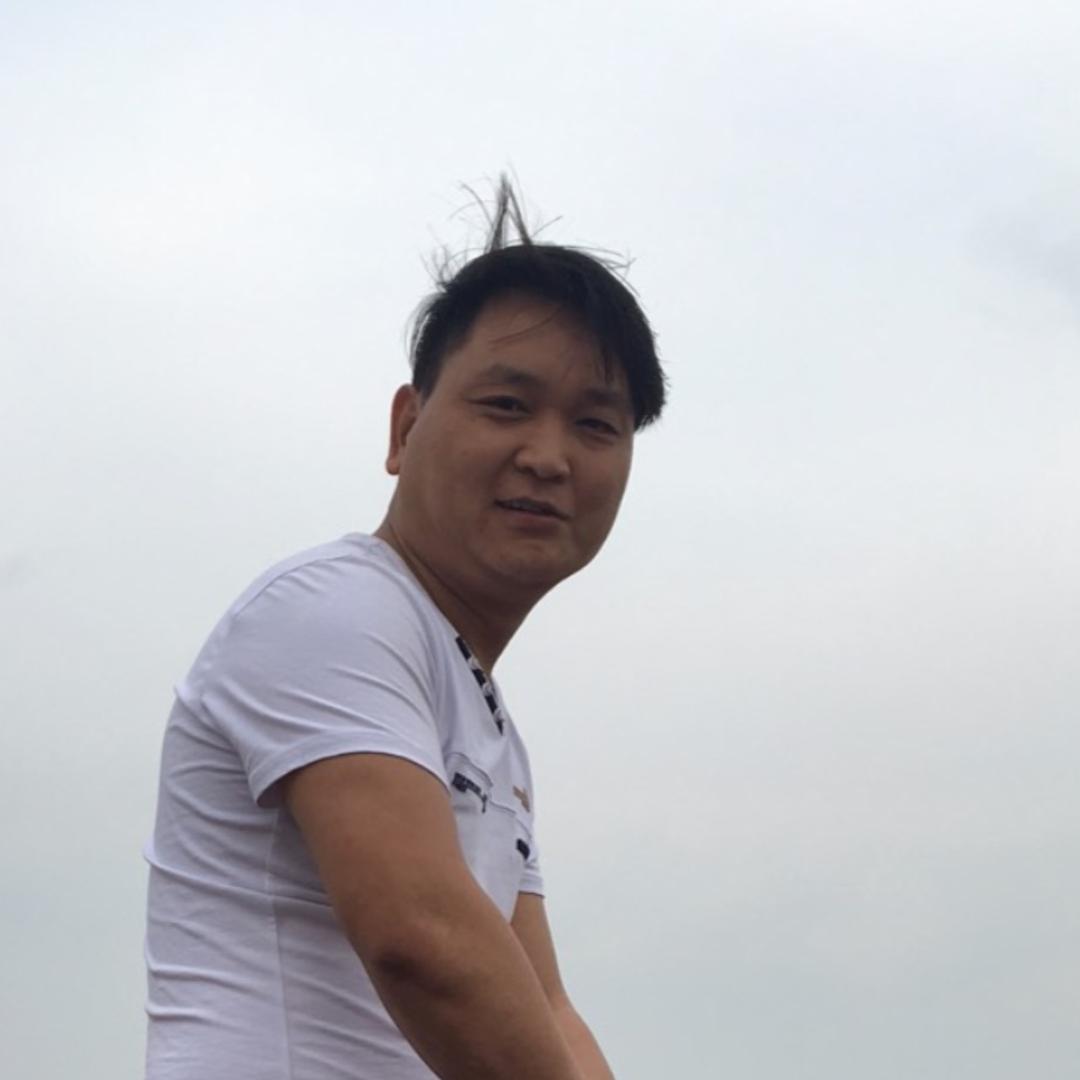 东