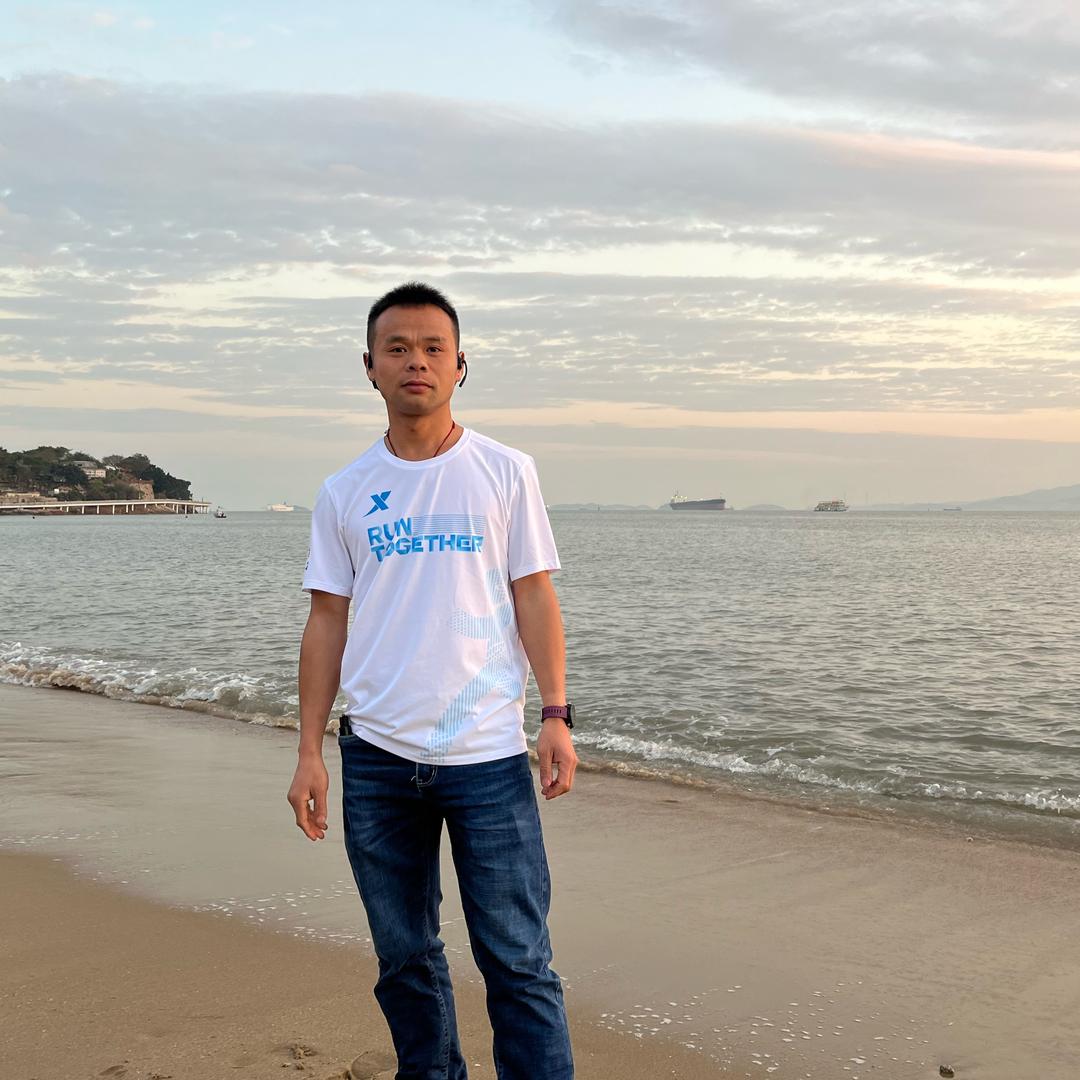比尔盖东