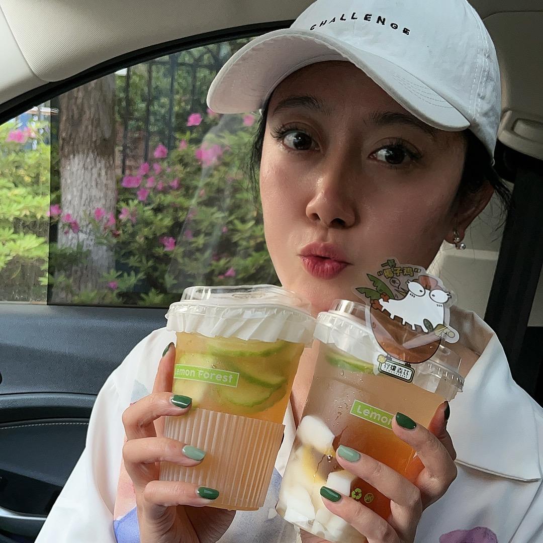 给魏大人上菜
