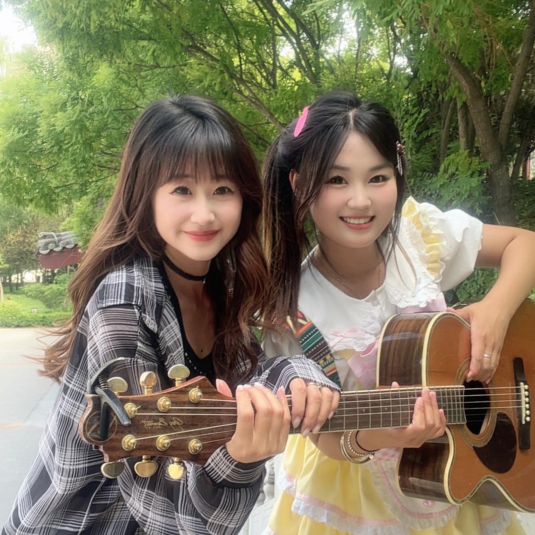 爱弹唱的小驴妹妹🐰