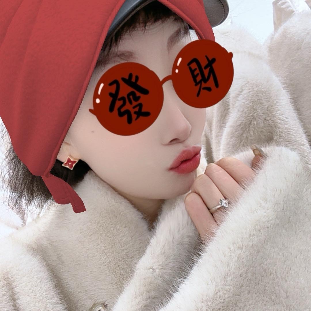 星尚，服装