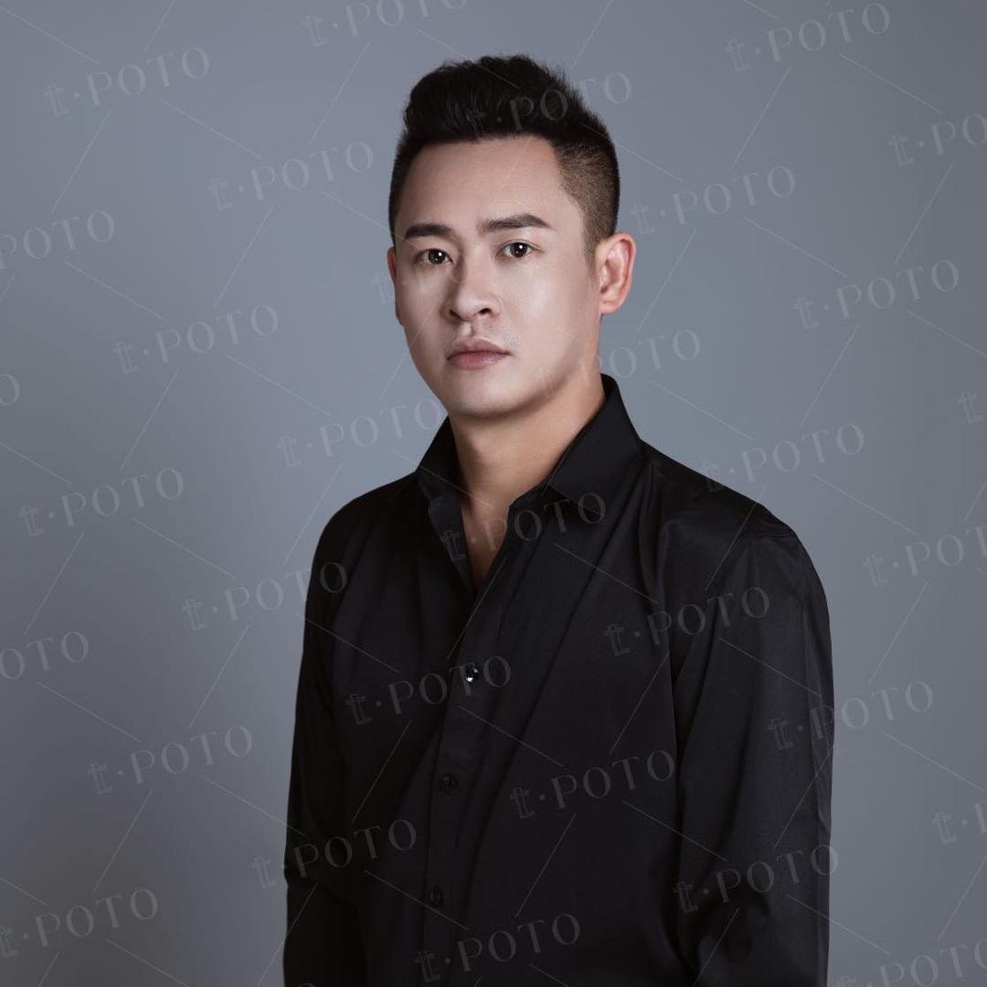 四川成都鼎成展柜