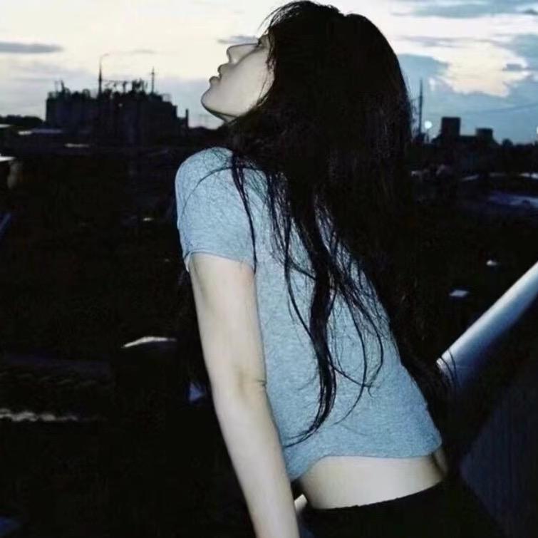 <3