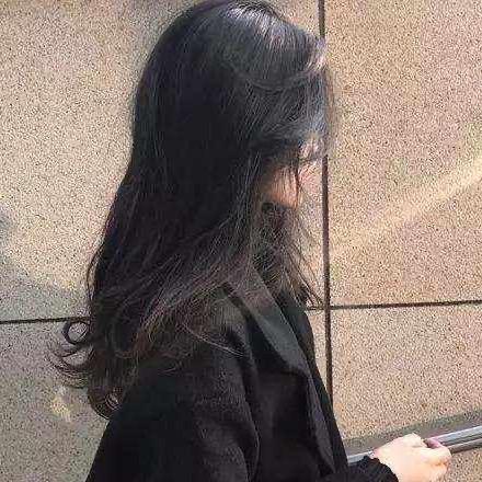 摘月亮的梁公子