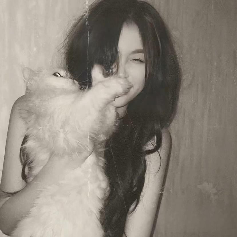 江忆.