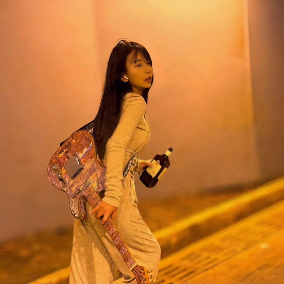 潘圆圆〇