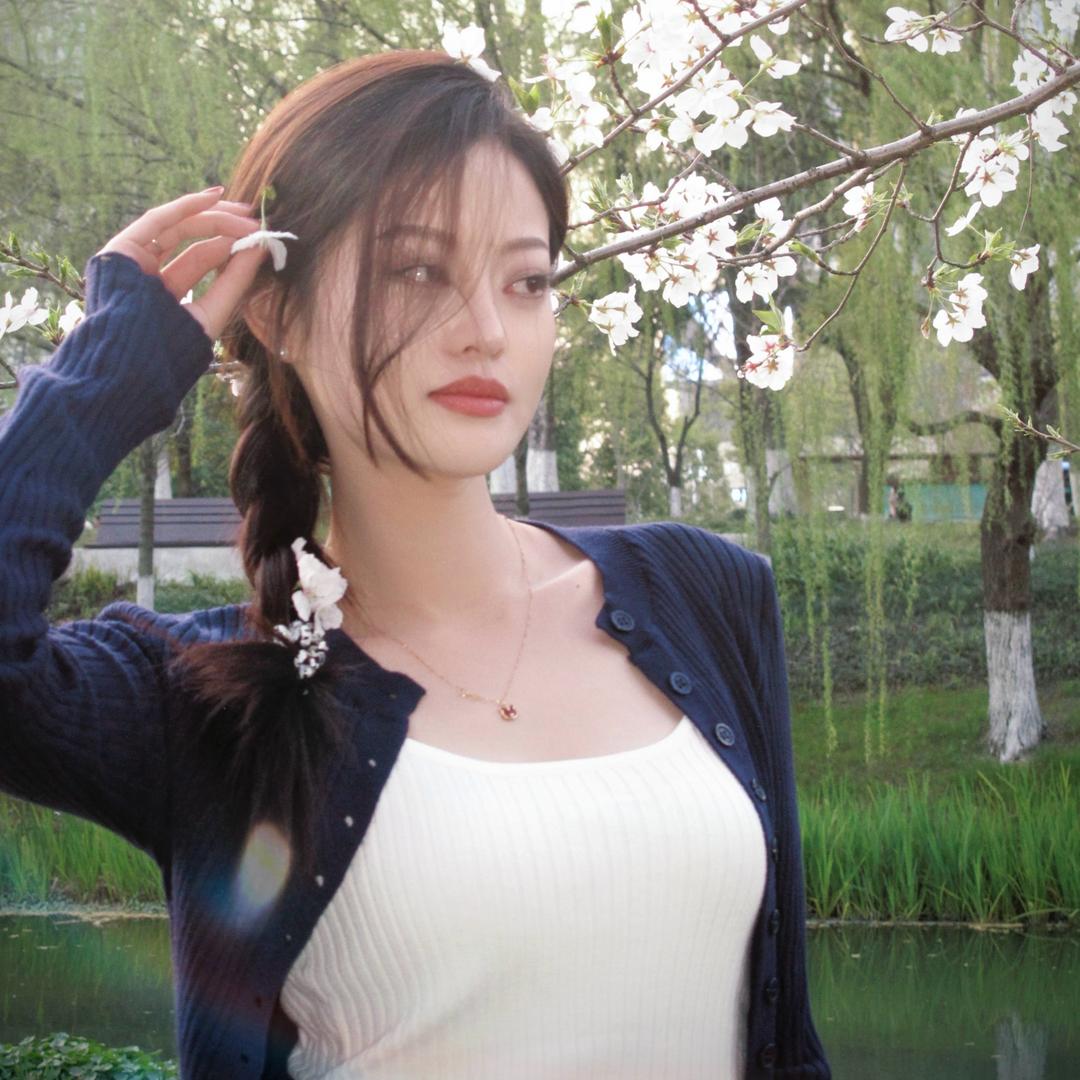 时尚弄潮儿🧸