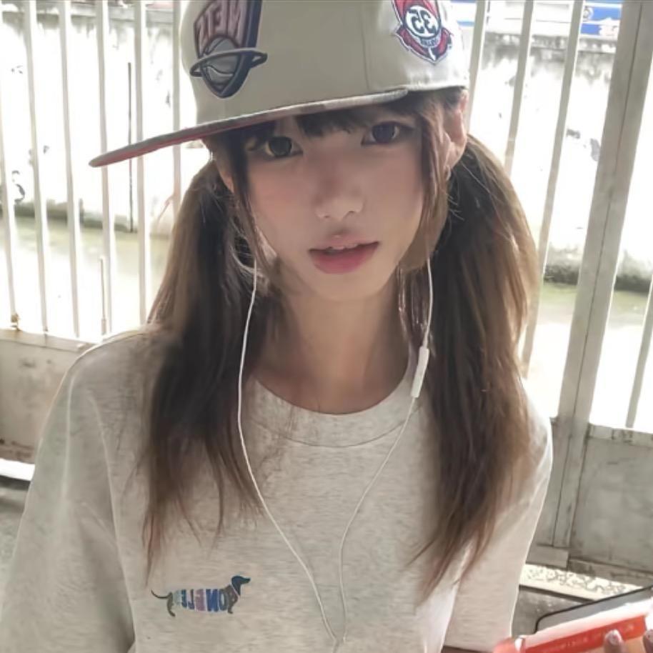 挨打就装可爱