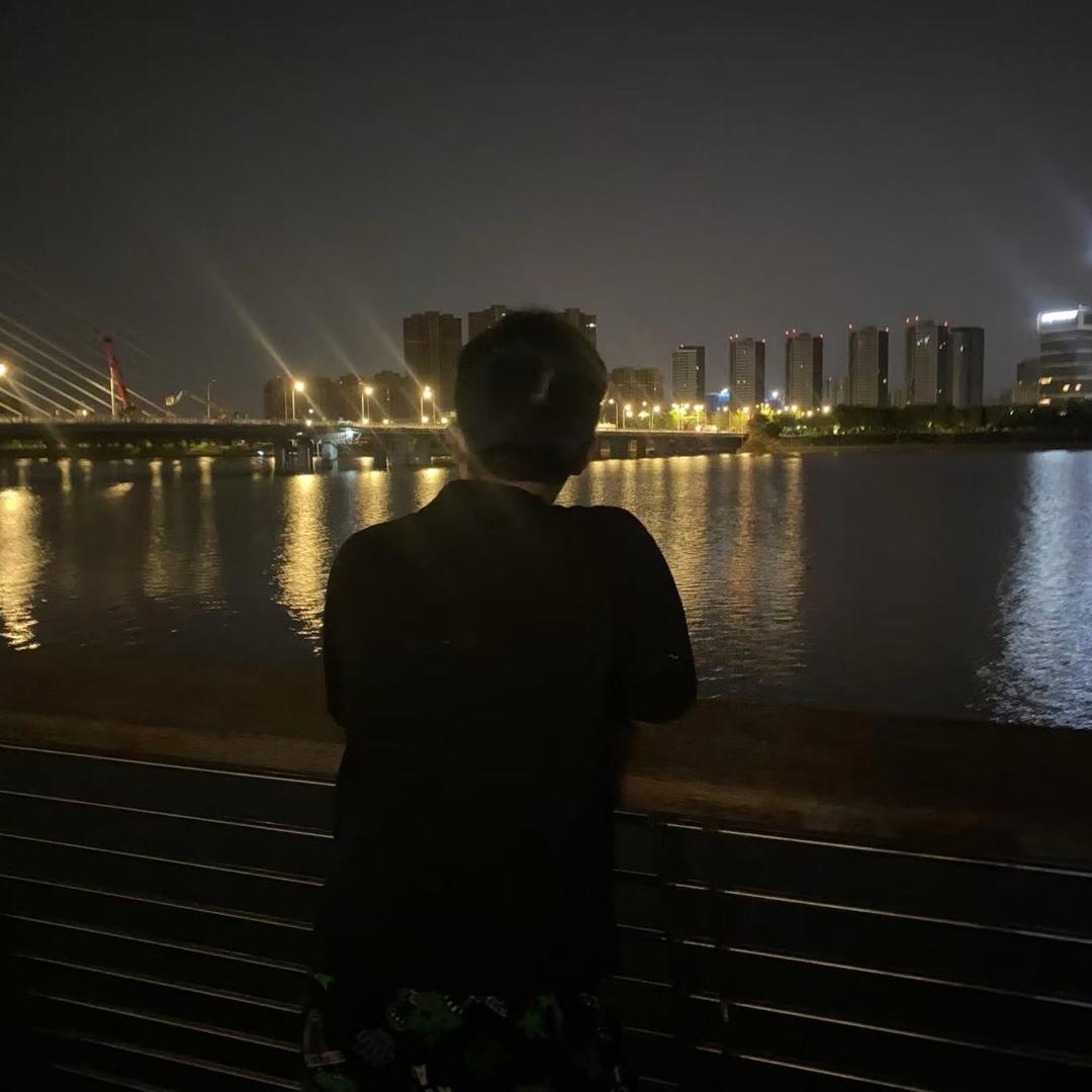 辉辉爱吃小炒