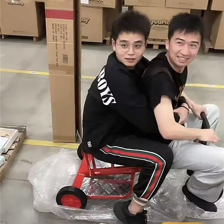 隋隋和查理
