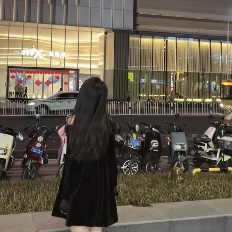 晨.