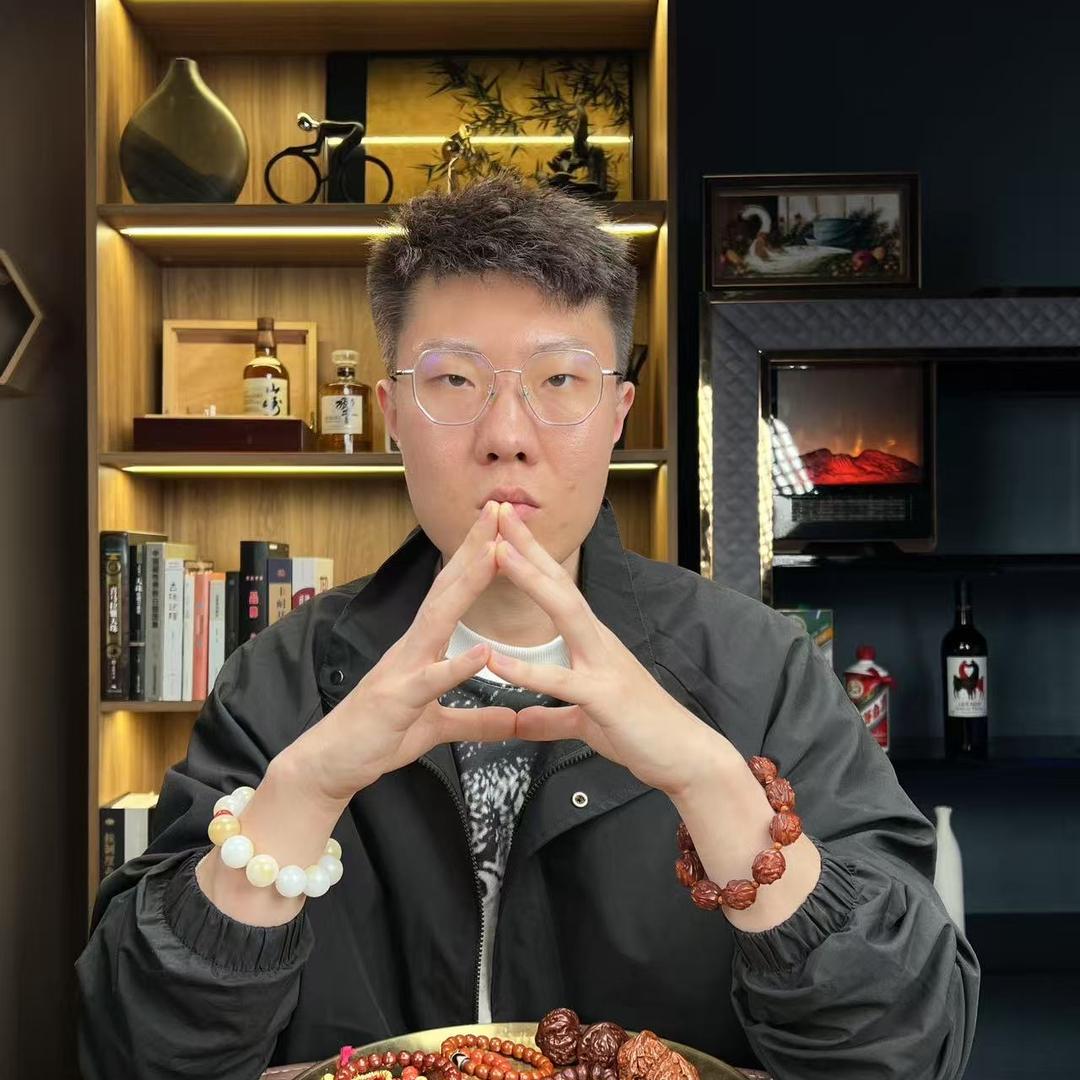 大隆沉香文玩