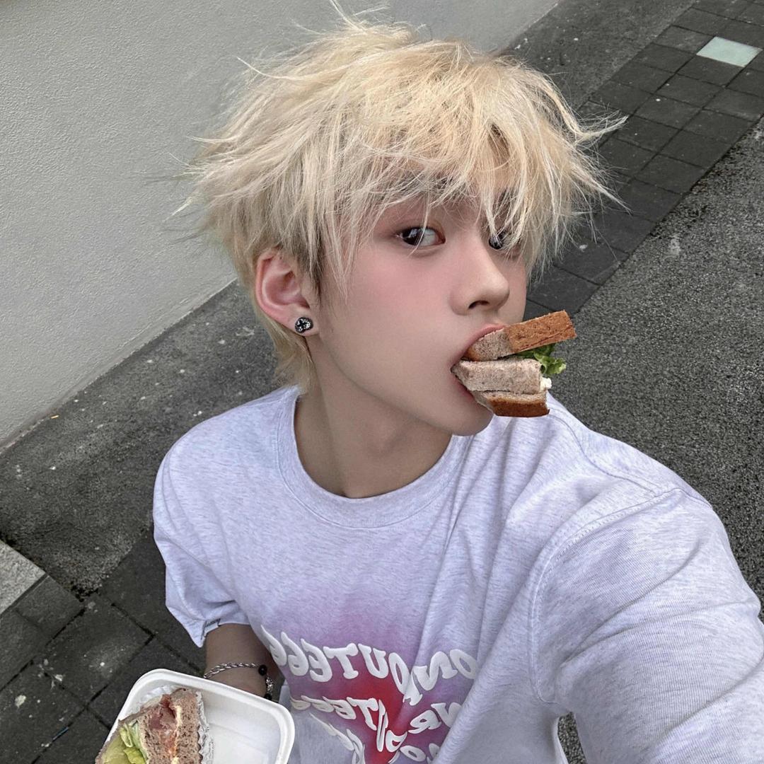 别碰我的斜刘海