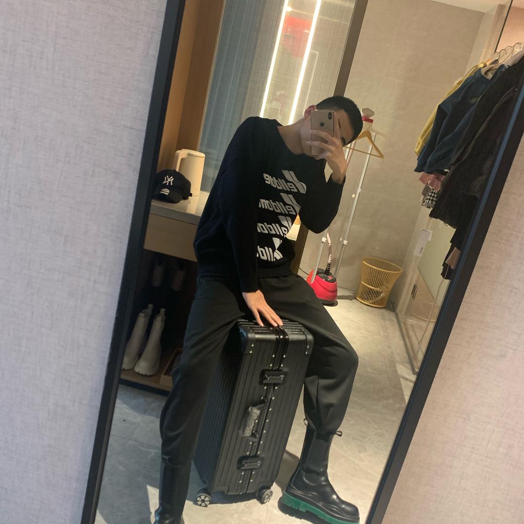 胶州六金食品销售店