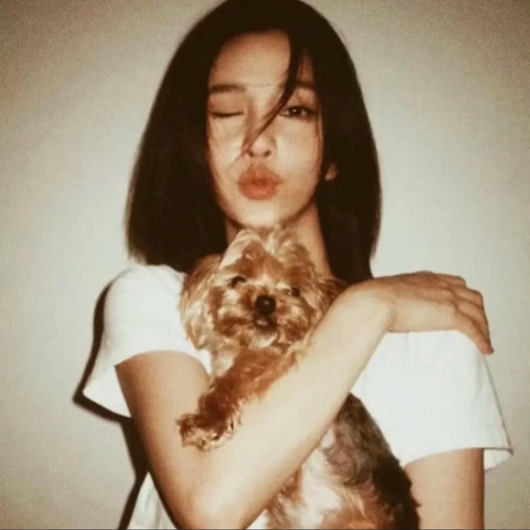 小妍斯汀`