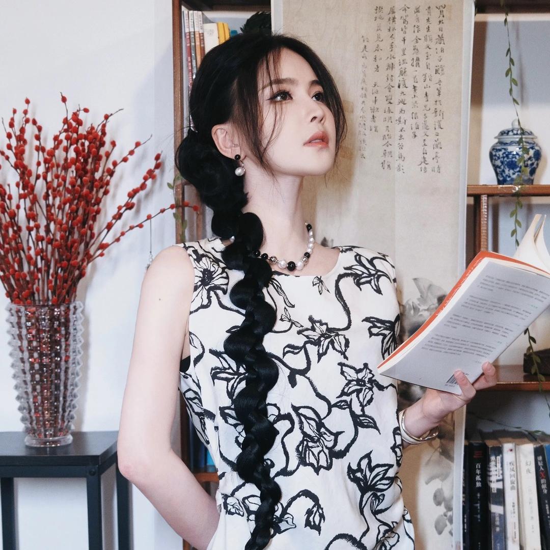 溶溶RONG RONG（OOTD穿搭）