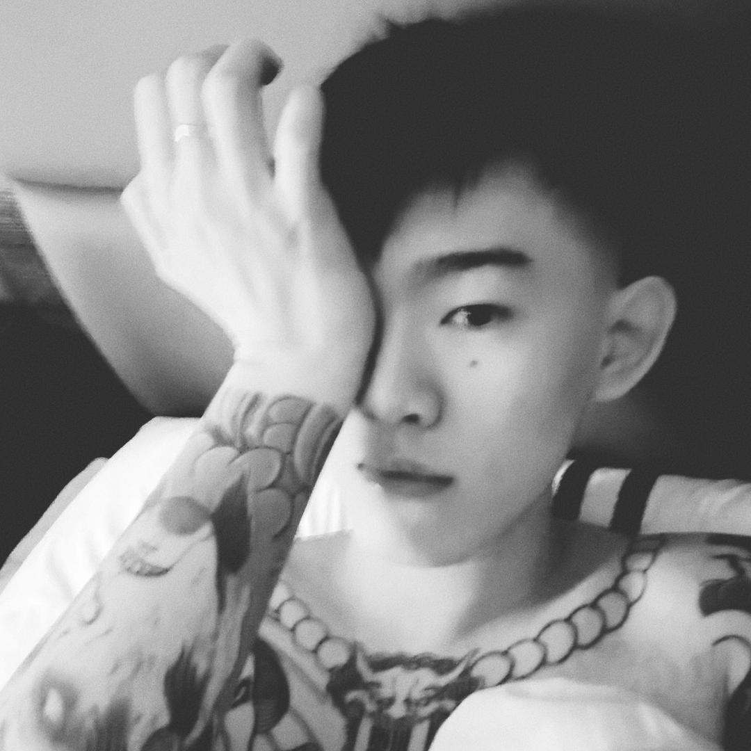 ·张允