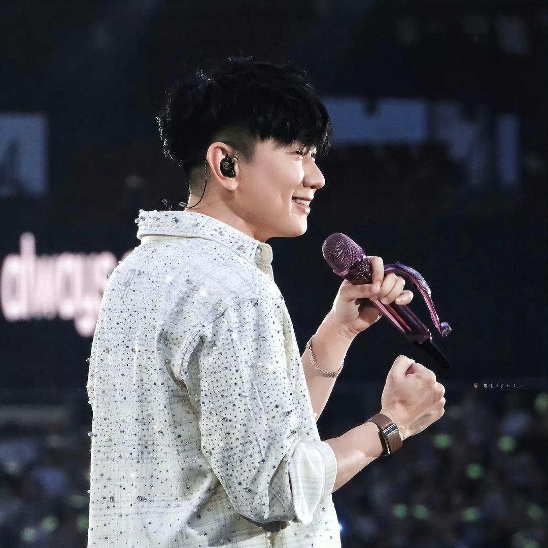 JJLin0109（见过林俊杰三次