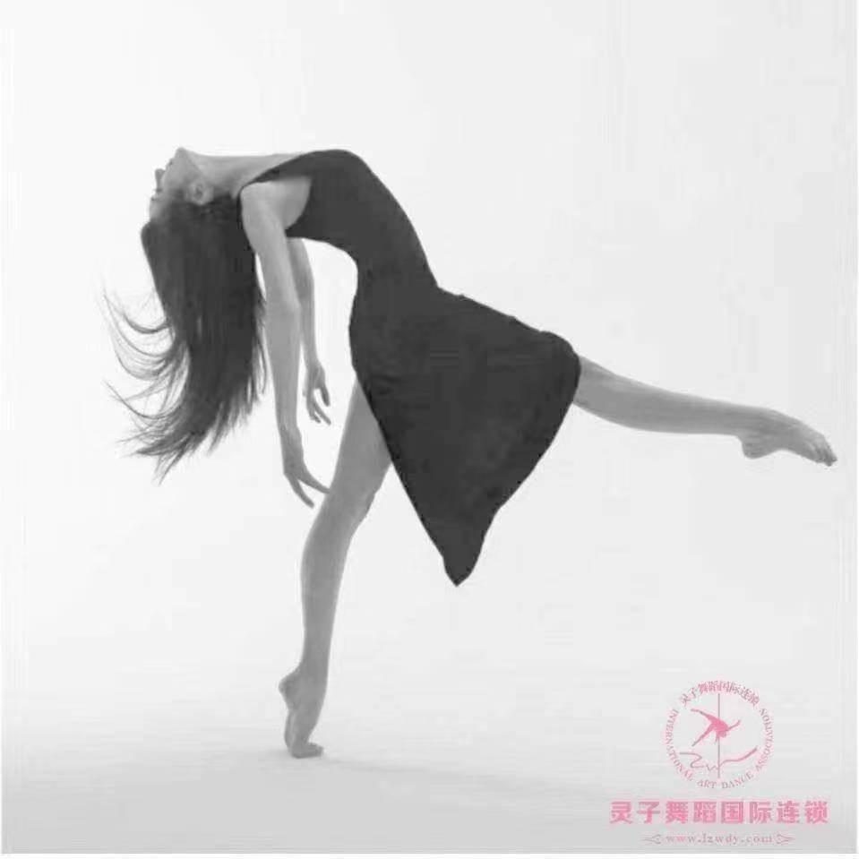 章丘水灵子舞蹈