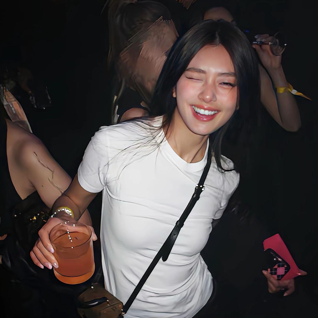 小鬼吖👻👻👻👻