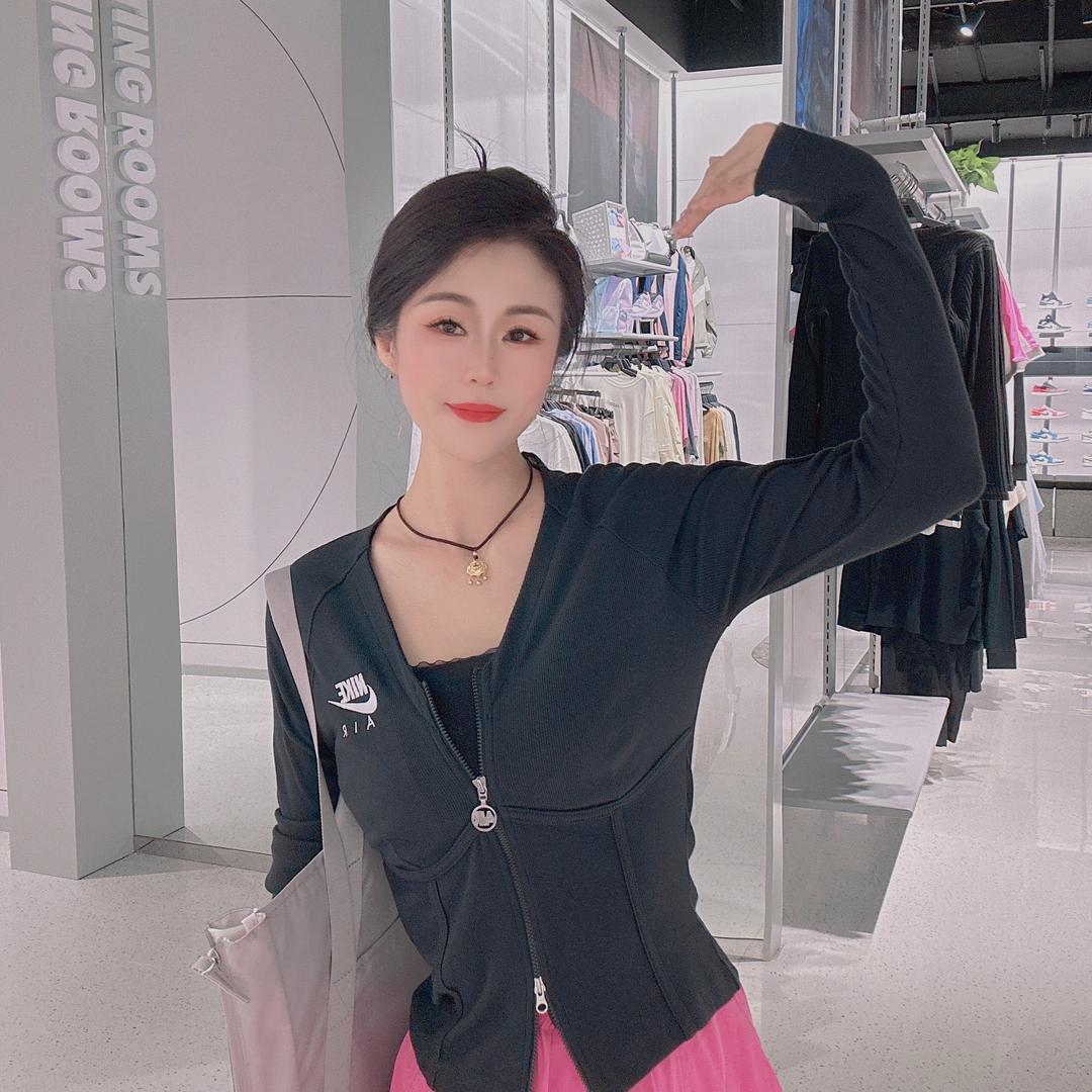 龙湖耐克L同学👩🎓