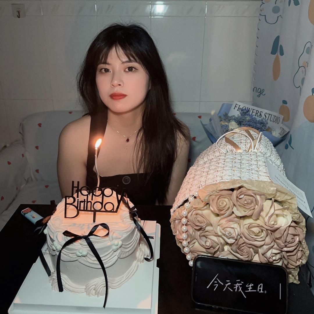 玲子。