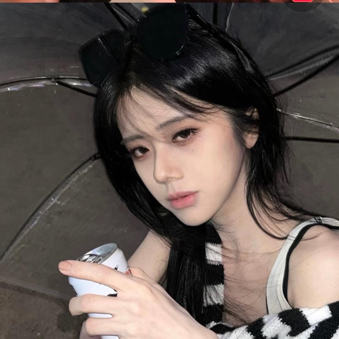 小鹿的心不乱跳˃̣̣̥᷄⌓˂̣̣̥᷅