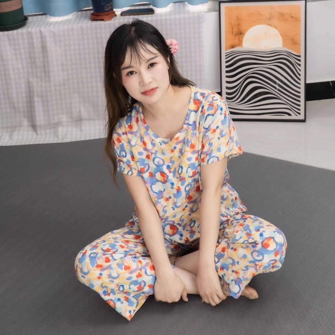 依丝佰微绵绸服饰