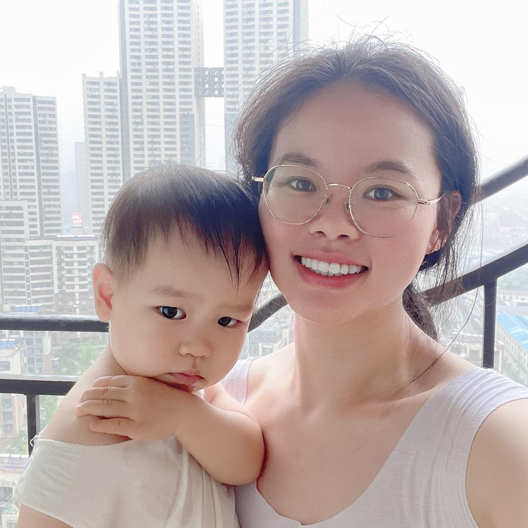 姚老师是石榴妈